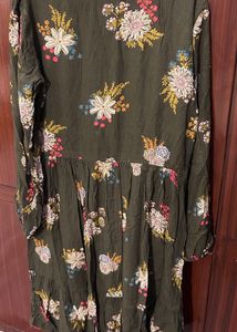 Floral Print V-Neck Midi Dress