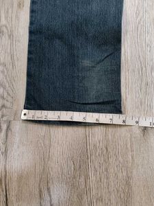Ma6040 Sabrin jeans waist 32 inches
