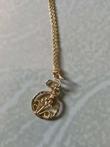 1grm.Gold each Set of 2