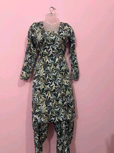 Stylish Printed Salwar Suit