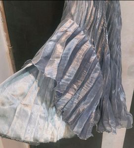 Beautiful partywear dress😍 For 8-10yrs old ✅ Already Selling At Huge Discount So Fixed Price