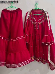 Stunning rose pink Embroidered Kurta Set