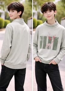 Stylish Graphic Print T-Shirt