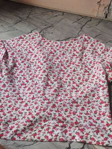 Floral Twist Front Cropped Top