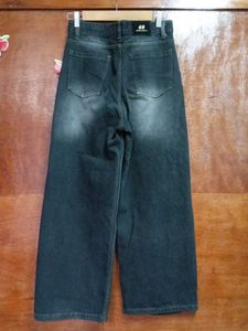 H&amp;M baggy charcoal
