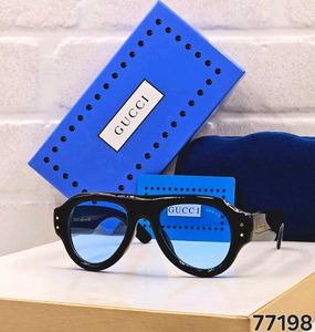 Gucci Sunglasses unisex