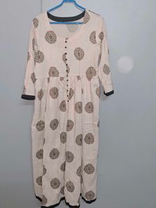 Anarkali Kurta/ A-line Elegant Ivory Printed