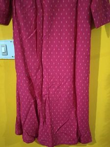 Avaasa Elegant Red Printed Kurta