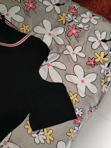 Black bodycon dress