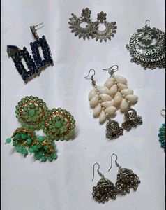 Beautiful Earrings Set