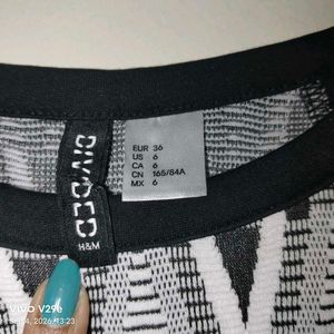 Black &amp; White Printed Bodycon Dress