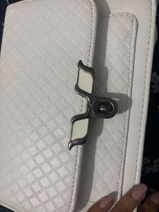 Chic White Textured Shoulder Bag