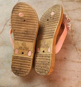 Daisy Flower Flip-Flops