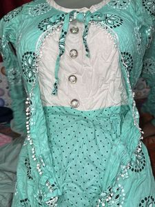 Beautiful Mint Green long top 💭🥰