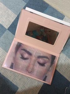 Nude Eyeshadow Palette