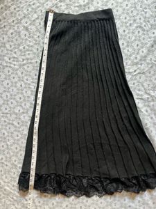 Black Skirt