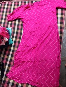 Stylish Pink Chevron Kurta Set