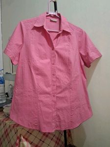 Chic Pink Short Sleeve Button-Up Blouse