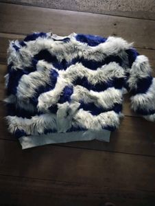 length 22,Fuzzy Blue & White Striped Sweater