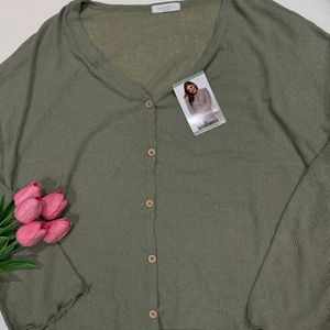 Chic Green Ribbed Button-Up Cardigan