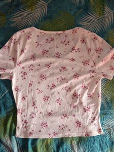 Cute Floral Print V-Neck T-Shirt