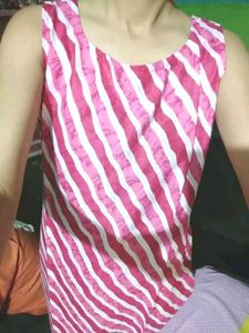 Elegant lehriya print rayon kurti