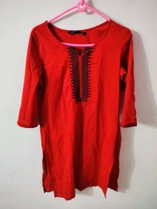 SRISHTY red Embroidered Kurti