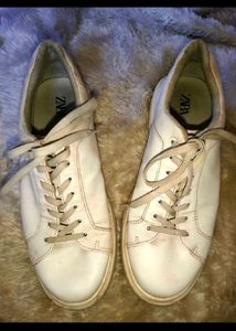 Classic White Lace-Up Sneakers 44/ uk9.5