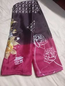 Elegant crepe  Floral Print Saree