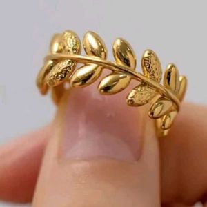 Anti Tarnish Gold Leaf Design Ring