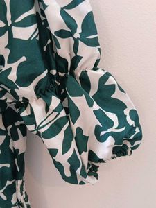 Green &amp; White Botanical Print Midi Dress