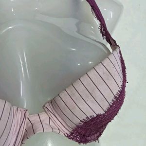 ❤️‍🔥 Lace Trim Striped Bra