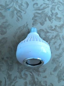 Light And Speaker Connect By Bluetooth