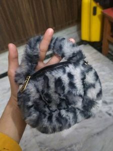 Slingbag With Tiger Print