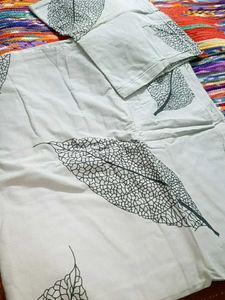 Nature-Inspired Leaf Print bad sheet
