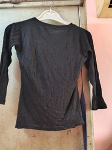Basic Black Long Sleeve T-Shirt