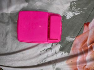 Pink tiffin for kids