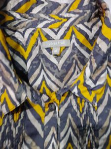 Stylish Chevron Print Button-Up Top