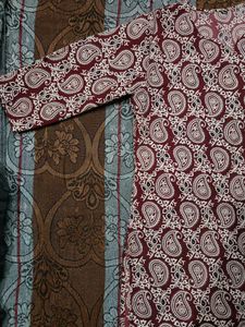Maroon Paisley Print Kurta