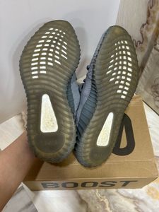 Adidas Yeezy 350 V2 Space Ash/Stegry
