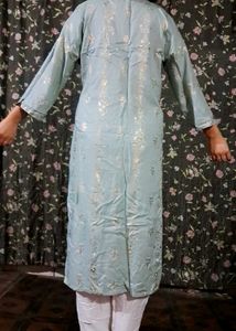 Elegant Embroidered Kurti