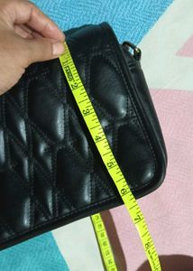 Chic Quilted Black Shoulder Bag