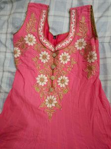Pink Embroidered Kurta🌷