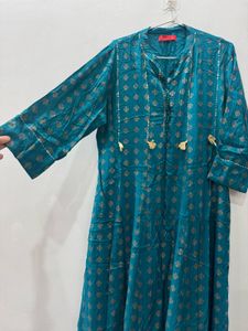 Women Kiaasa Kurta