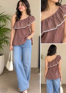 Chic One-Shoulder Ruffled Top