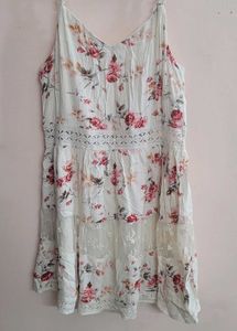 Floral Print Tiered Lace Dress