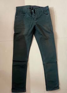 Dark Green ankle Fit Pants for men