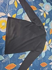 Men's Black Long Sleeve Top