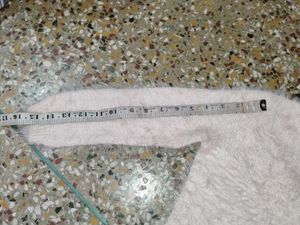 wool sweatshirt  puffy jaisi ... Combo