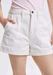 Cream Denim Shorts🩰✨️